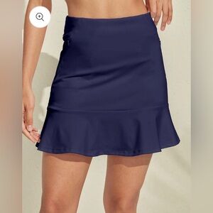 Navy Ruffle Hem Golf Skort with Side Pockets- small nwt